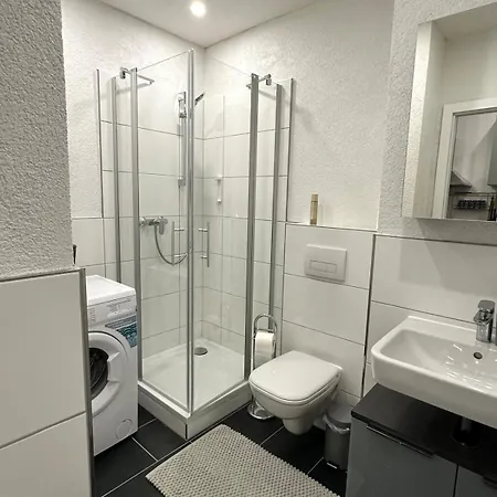 Naehe Kit Mit Parkplatz Und Smart Tv * Karlsruhe